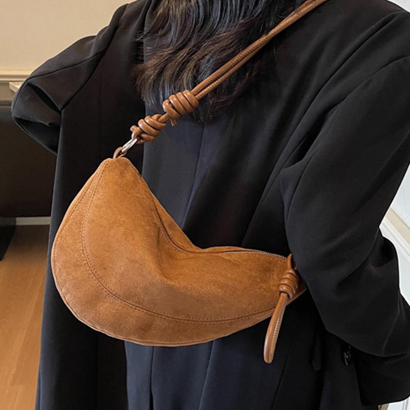 Advanced Texture Bag for Women, Large Capacity, Autumn and Winter Niche Design, Retro Crossbody Bag, Dumpling Bag