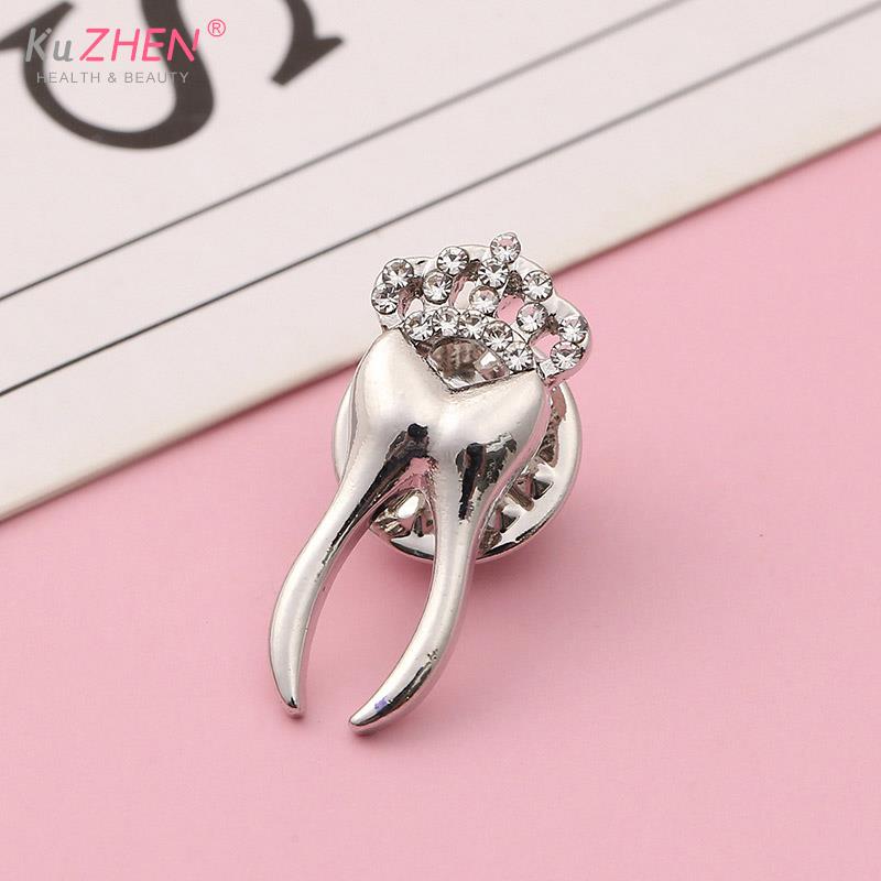 Cartoon Brooch Dentist Badge Brooch Tooth And Toothbrush Enamel Tooth Brooches For Dentist Clothes Decoration Accessories Gift