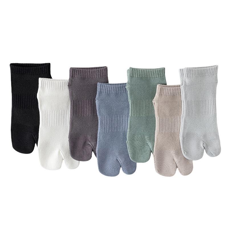 Two-finger Short Socks for Men, Spring and Summer, Thin Cotton Socks, Boneless Mesh, Sweat-absorbing and Non-dropping, Low-top Thumb Split Socks