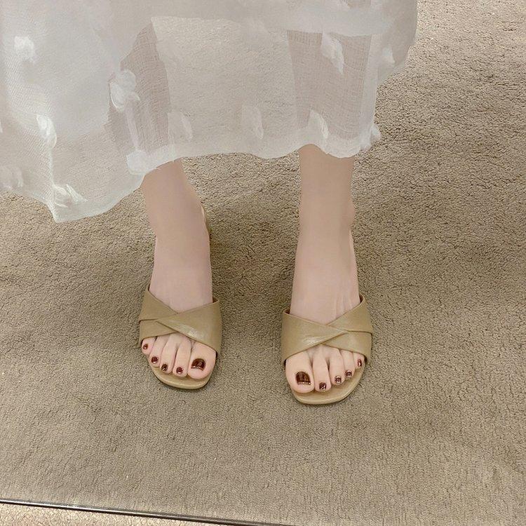 Fashion Pleated One-word Outer Wear Medium Heel Sandals Thick Heel Slippers Large Size