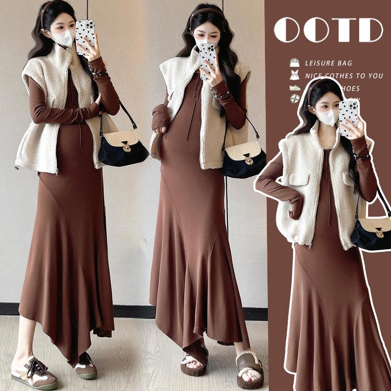 2025 Fall/Winter Stand Collar Lambswool Vest & Brushed Base Layer Maternity Dress Set L