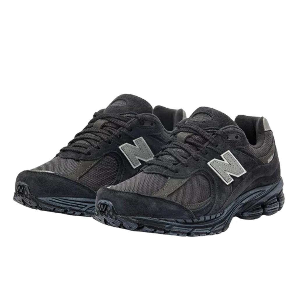 New Balance 2002R Vintage Black Grey