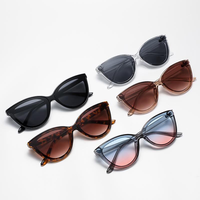 Premium Large Frame Cat Eye Sunglasses ladies New Retro Minimalist Style Gradient Sun Glasses High Quality Eyeglasses UV400