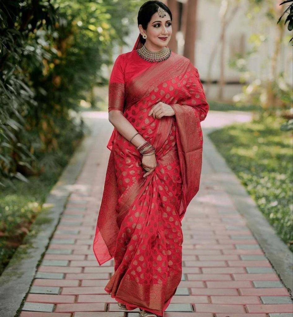 Beautiful Golden Jari with New Design Soft Lichi Silk Saree