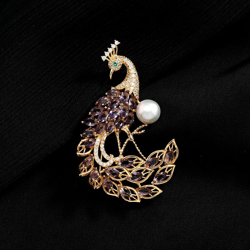 

Phoenix Laiyi Премиум Чувство Кристальная Брошь Пресноводный Жемчуг Премиум Темперамент Женская Брошь Костюм Свитер Павлинья Булавка