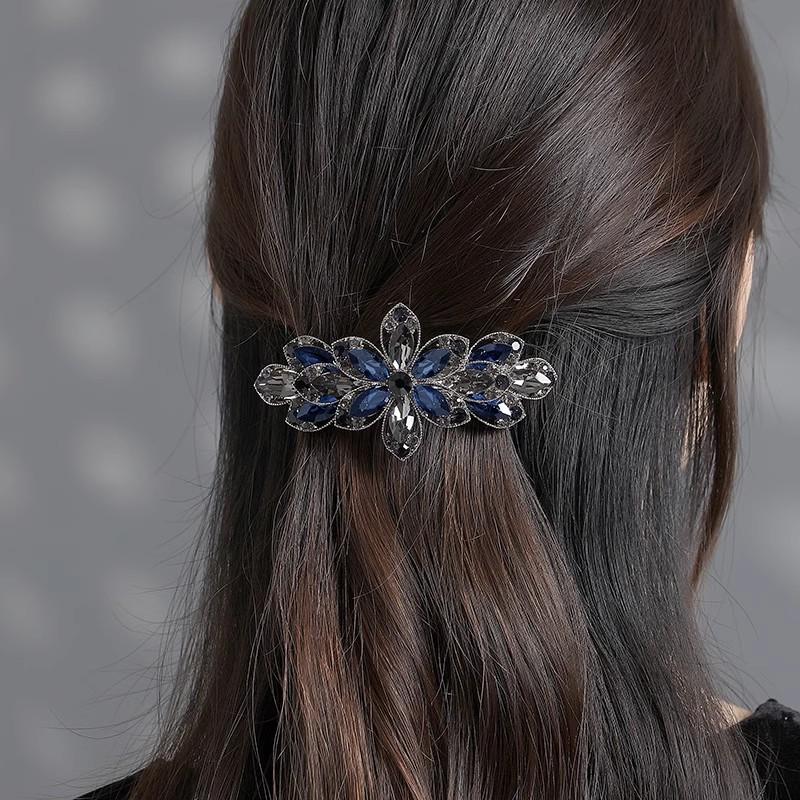 Presilhas de Cabelo Femininas de Alta Qualidade, Toque de Luxo Leve e Sofisticado, Presilhas de Cabelo com Mola de Cristal, Modernas