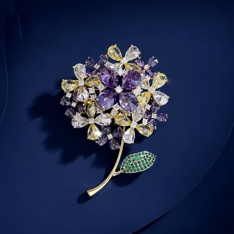 Ball Flower Brooch - Elegant and Refined Crystal Brooch for Women, Luxurious and Exquisite Pin.