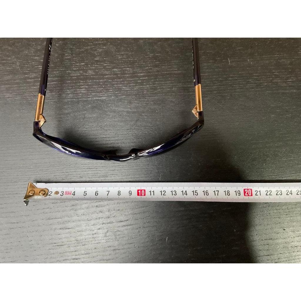 Used *Tory Burch sunglasses for ladies, in good condition, with case deterioration