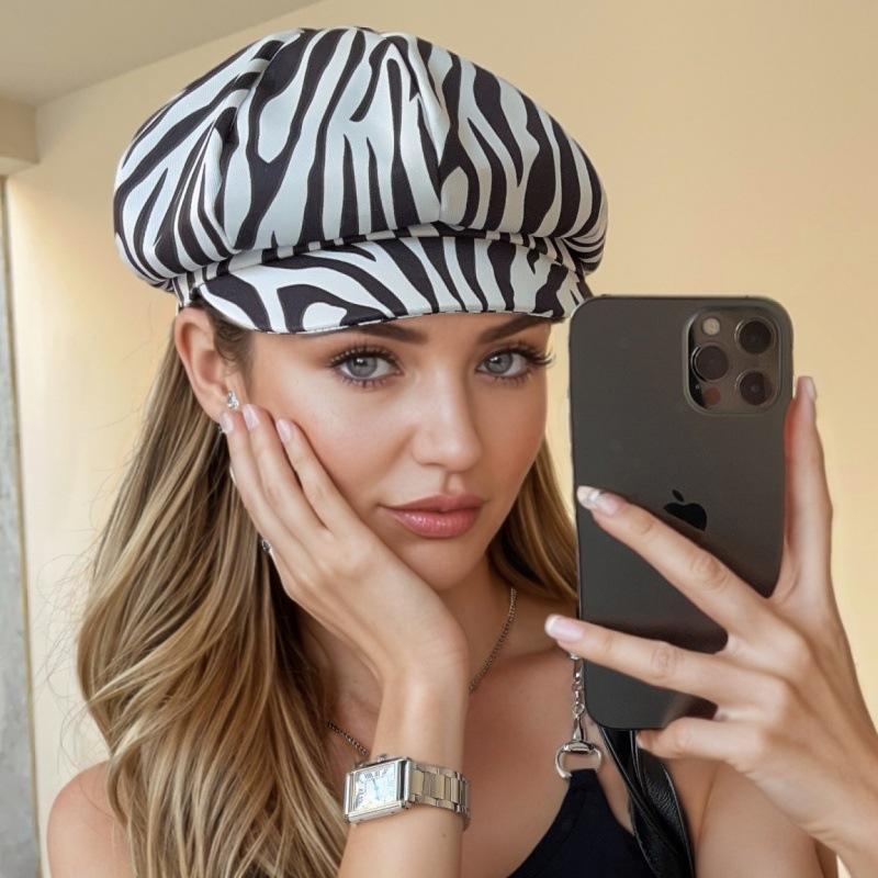 Hat Female summer leopard print zebra pattern octagonal hat duck tongue beret European and American face little painter hat