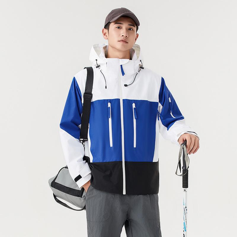 Au Li Rong 3-in-1 Detachable Warm Travel Mountaineering Jacket - Couples' Fashionable Windbreaker.
