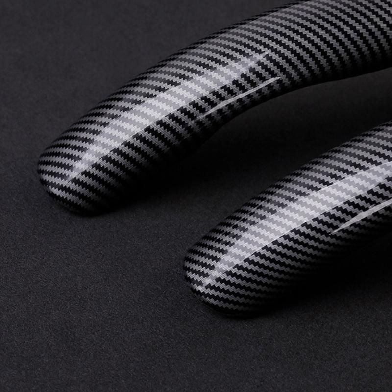 Set Of 2 Elegant Carbon Fiber Design Steering Wheel Covers Strong Natural Fiber Construction Case for Season Use