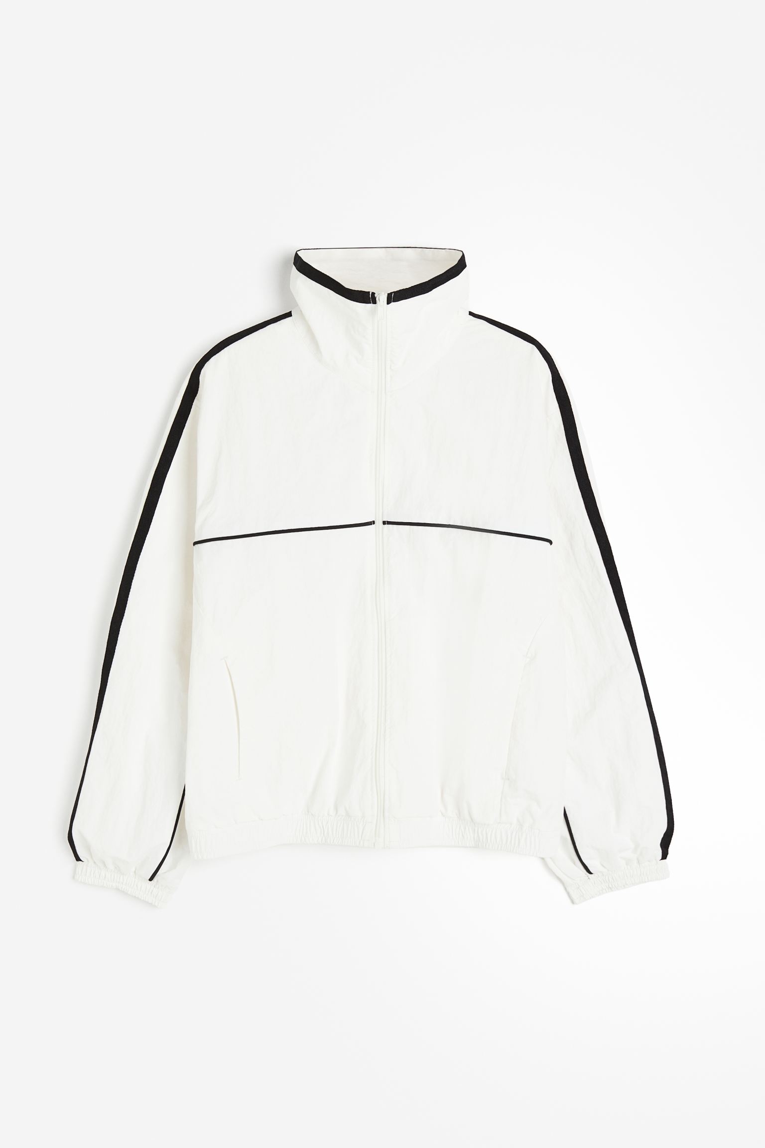 

Нейлоновая ветровка