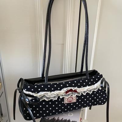 Summer New Portable Shoulder Bag High Value Black and White Polka Dot Small Bag Commuter Fashion Bag Women