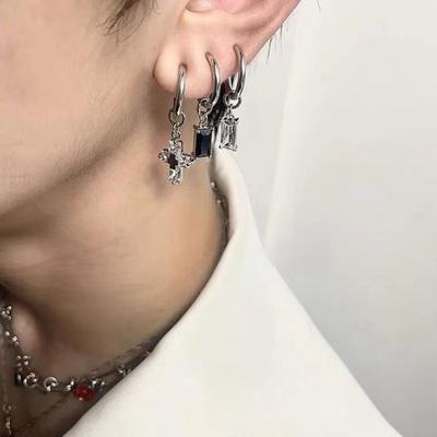 Zircon Cross Stud Earrings Without Ear Holes for Men and Women. Square Diamond-shaped Earrings for The Ears. Titanium and Steel.