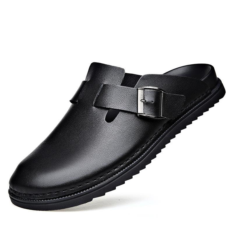 

Summer men s foot slippers fashion belt buckle outdoor casual sandals trend versatile bag toe soft sole leather men s shoes 44 чёрный
