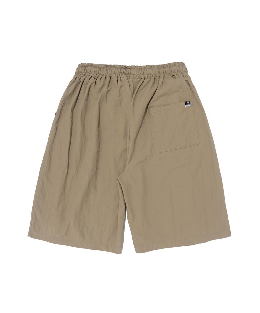 Cargo Bros Nylon Pintuck Bermuda Cropped Pants (Beige)