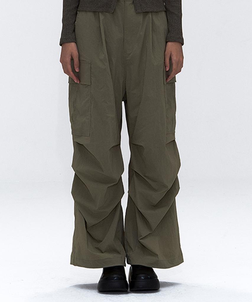 ERER [Un] Lightweight Nylon Carpenter Pants Khaki