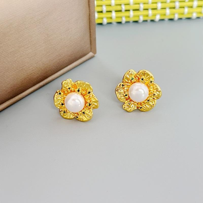 Vintage Light Luxury Earrings, Green Zircon Flower Stud Earrings, Earrings.
