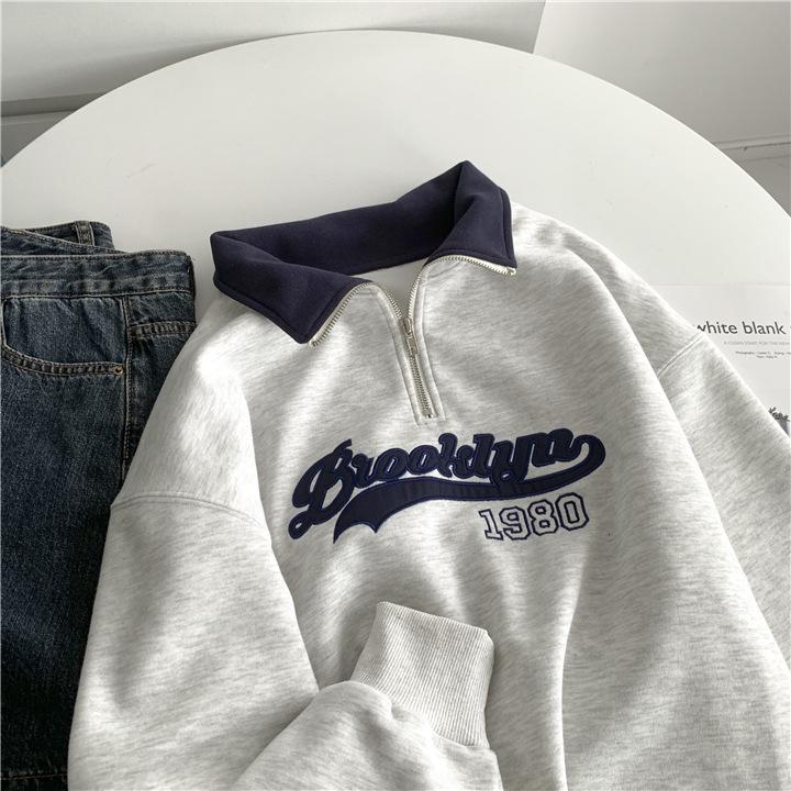 Women's Light Grey Retro Embroidered Casual Half-Zip Sweatshirt