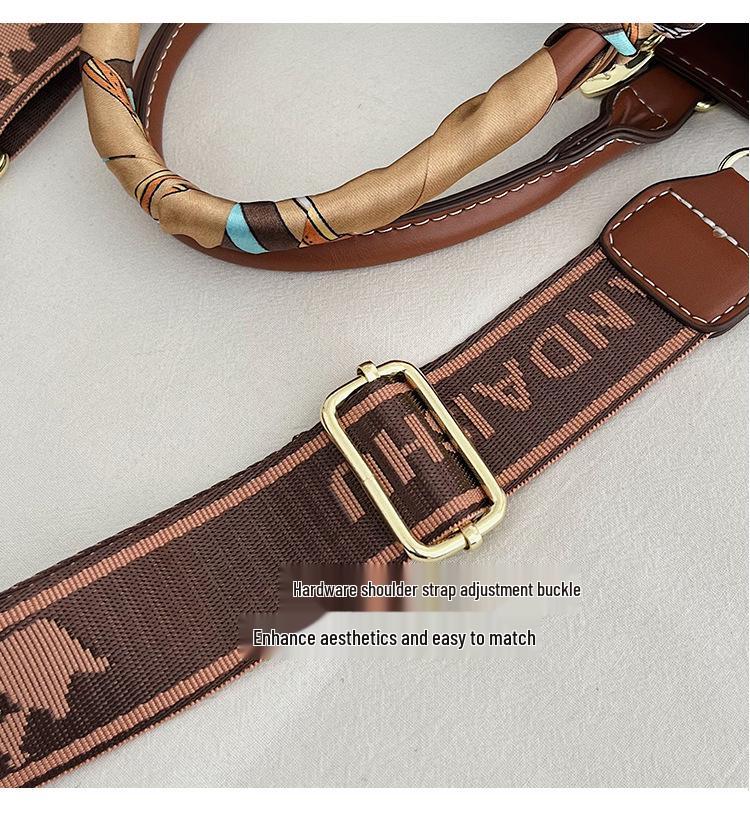 2025 Women's Retro Letter Print Large Capacity Tote Handbag