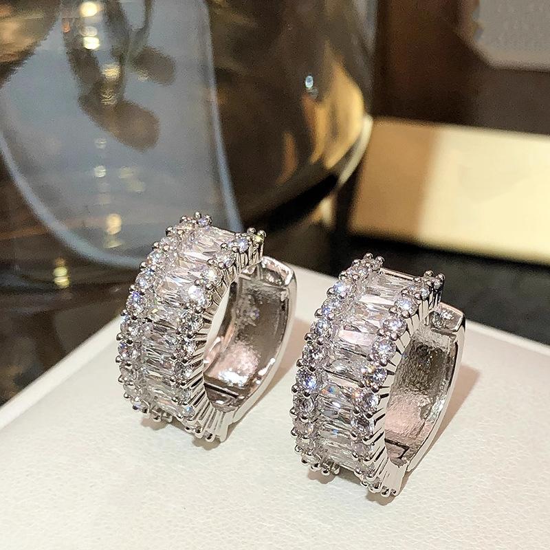 Breite Dicke Zweireihige Gemischte Konische Baguette Runde Zirkonia Creolen Silberfarben Steckerverschluss Elegante Bankett Damen Accessoires