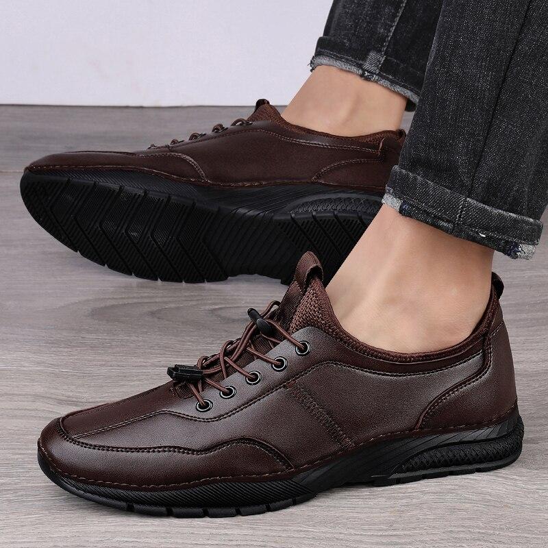 Men's Sneakers Genuine Leather Flat Shoes Fashion Handmade Sewing Shoes Men Plush Shoes Moisture Proof Outdoor Casual Shoes Men Footwear