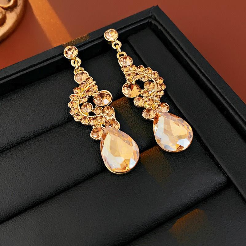 2 Pcs Luxury Rhinestone Pendant Necklace for Women French Retro Exquisite Collarbone Chain Geometric High Quality Zircon Set M1