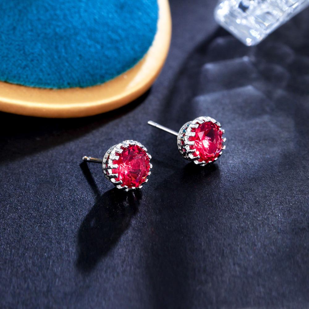 

Серьги-гвоздики Корона Цвет Разноцветный 8 мм Инкрустированный циркон Экологически чистые серьги Безделушки