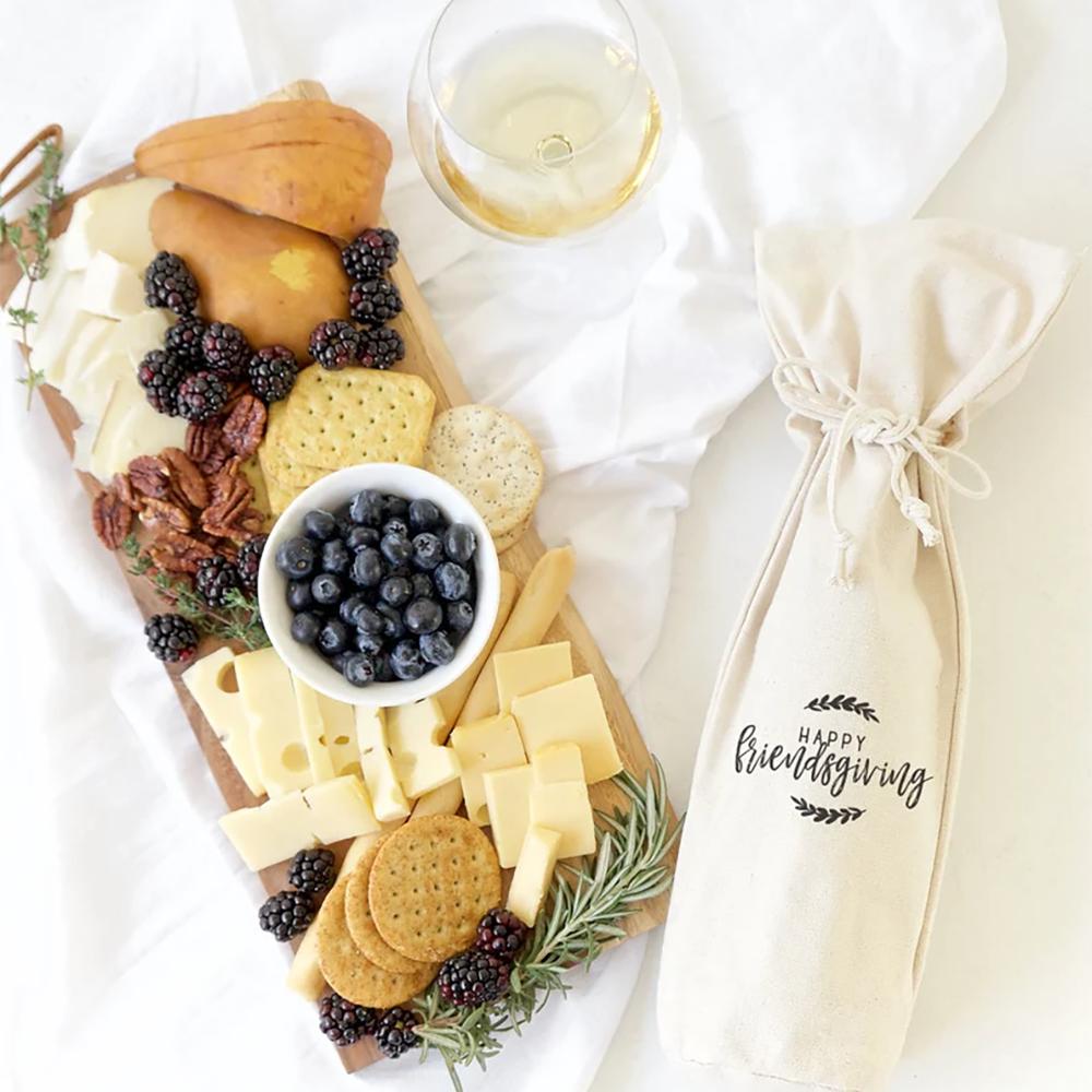 Happy Friendsgiving Canvas Wine Bag Fall party Decor Autumn Harvest Drawstring Bag Thanksgiving Dinner Table Setting Host Gift