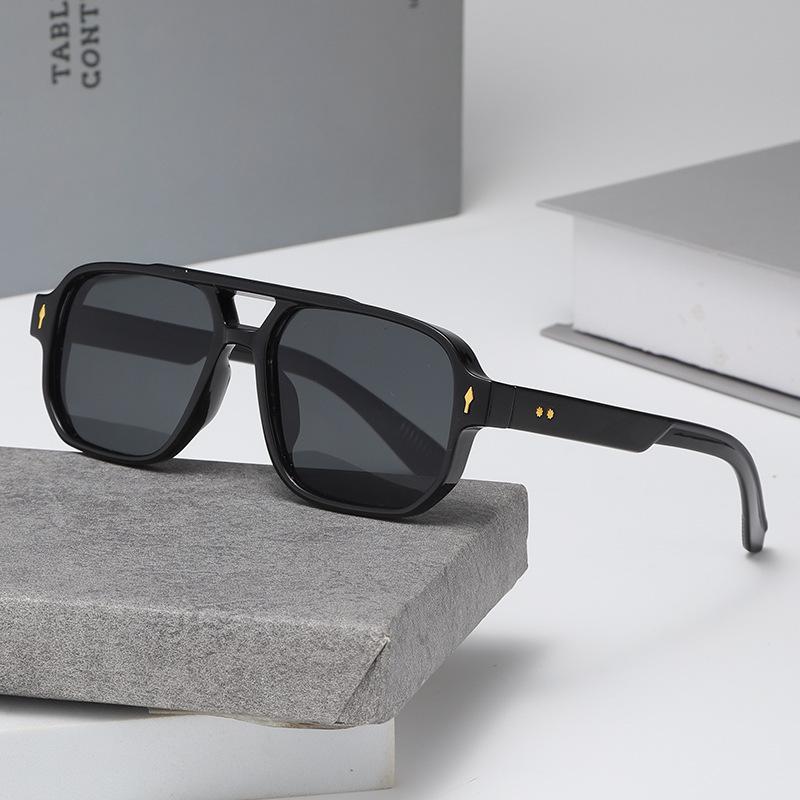 New Vintage Double Bridges Men Square Sunglasses Fashion Ocean Lens Glasses UV400 Eyewear Women Trending Rivets Sun Glasses