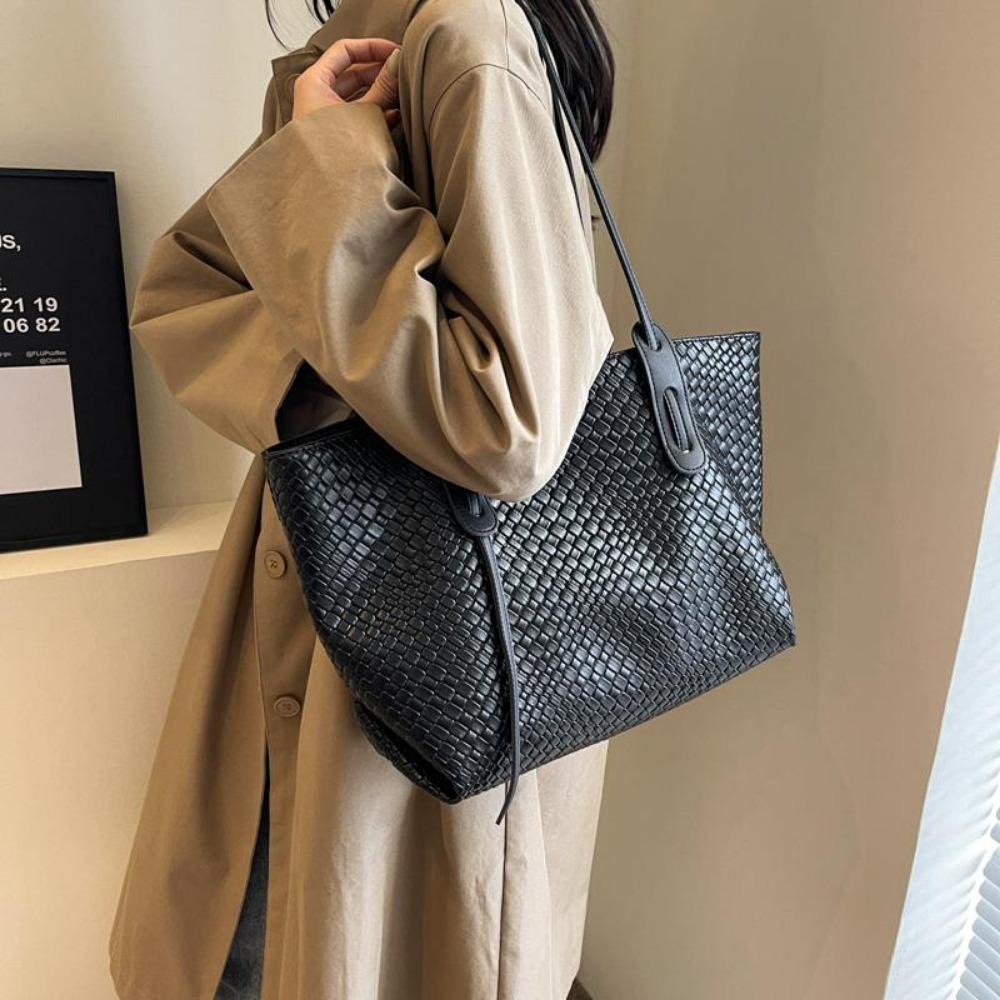 Fashion handbag women's spring and summer new product retro rhombus woven shoulder large capacity versatile tote bag