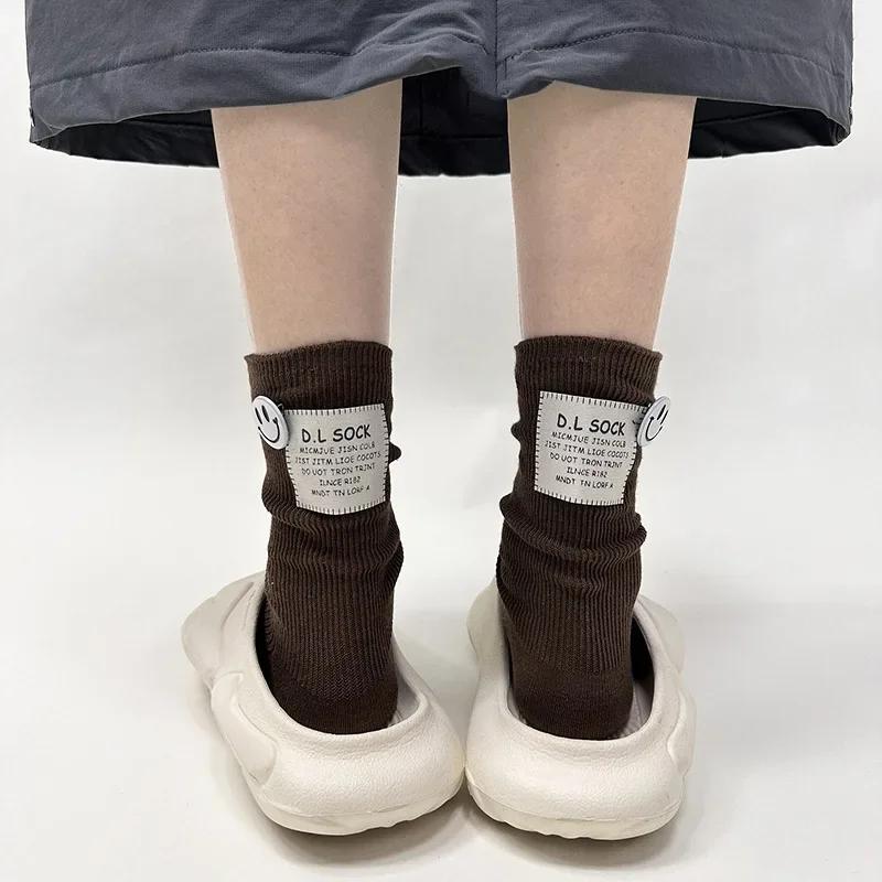 Women Vintage Cotton Medium Tube Socks Cloth Label Letter Thick Needle Winter Warm Japanese Solid Casual Sports Couple Socks