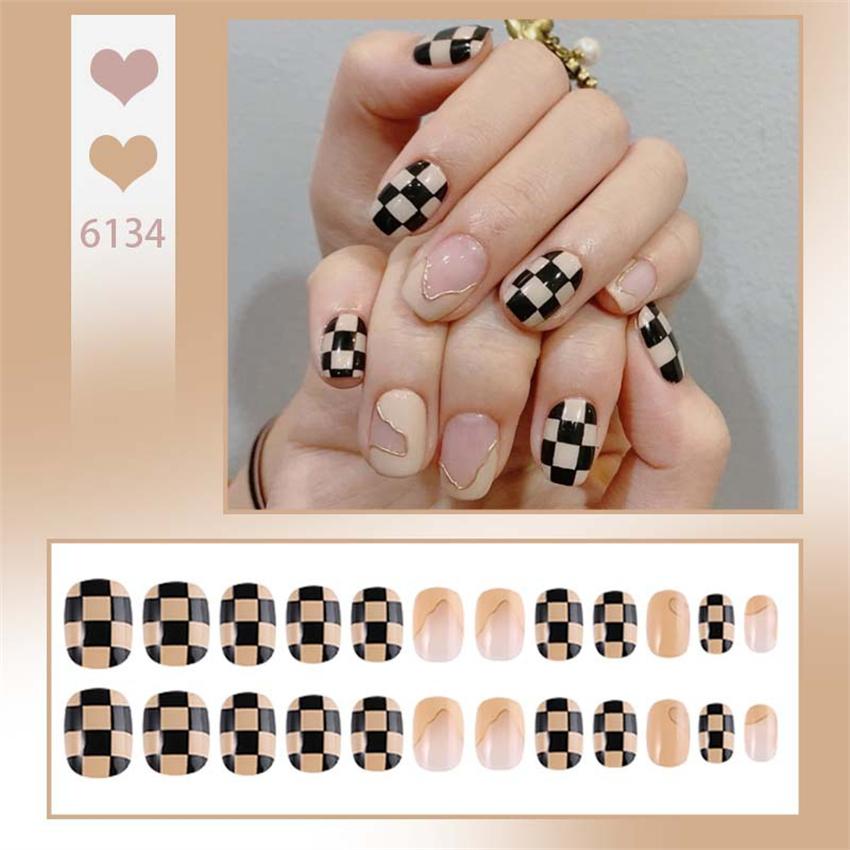 24Pcs Dark Red Tessellated Heart Short Square Press On Nails Removable Artificial Nail Tips
