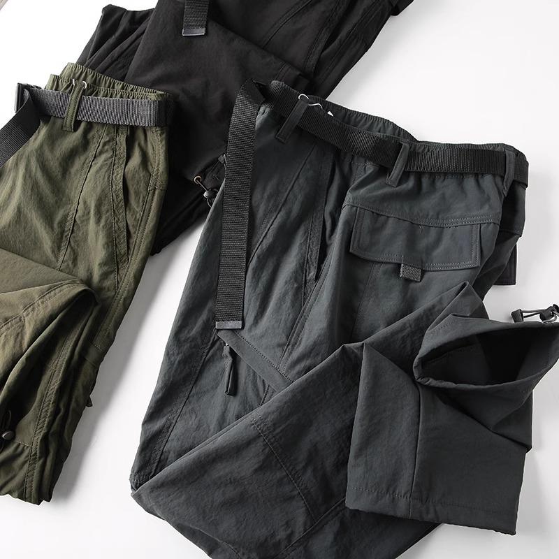 Men's Winter Plus Velvet Waterproof Windproof Ski Pants with Quick-Dry & Multi-Pocket Design