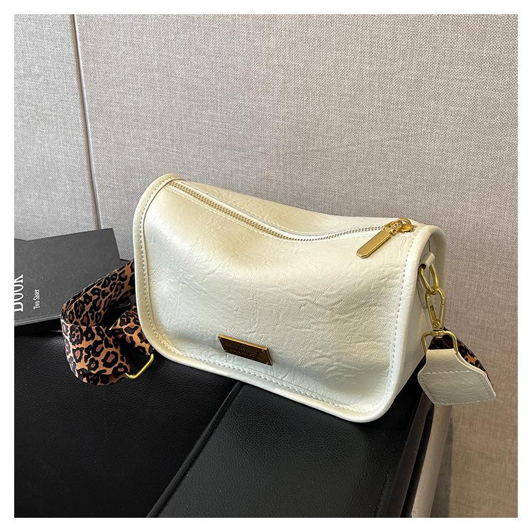 

2025 Модная женская сумка через плечо Boston, дизайн Urban Simplicity, материал PU, застежка-молния, повседневное сочетание белый