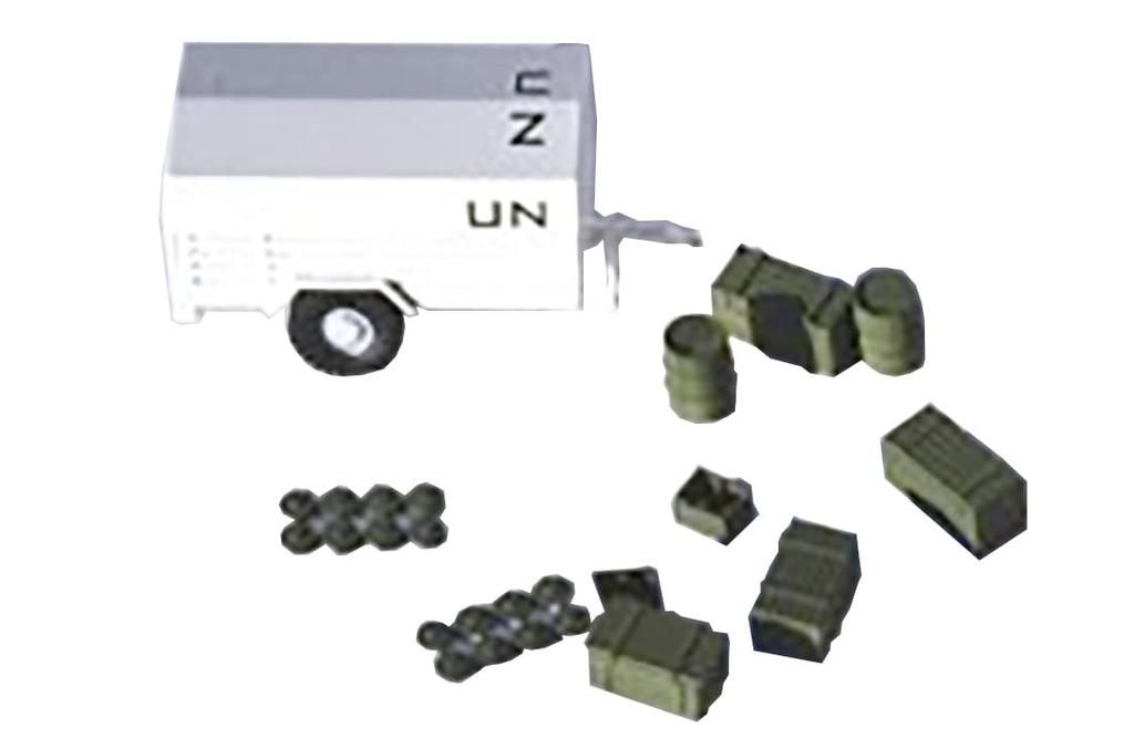 PLATZ WWII Finnish Army Versa SA3 Trailer with Luggage Plastic Model Molded Color 1/72 FIP-5