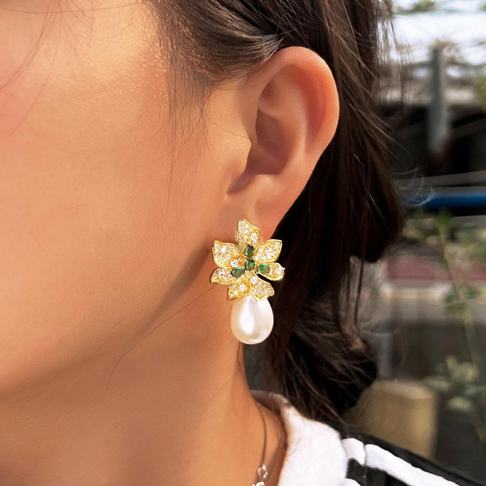 French Light Luxury Sweet Inlaid Zircon Flower Pearl Earrings High-End Temperament Celebrity Style Ear Jewelry