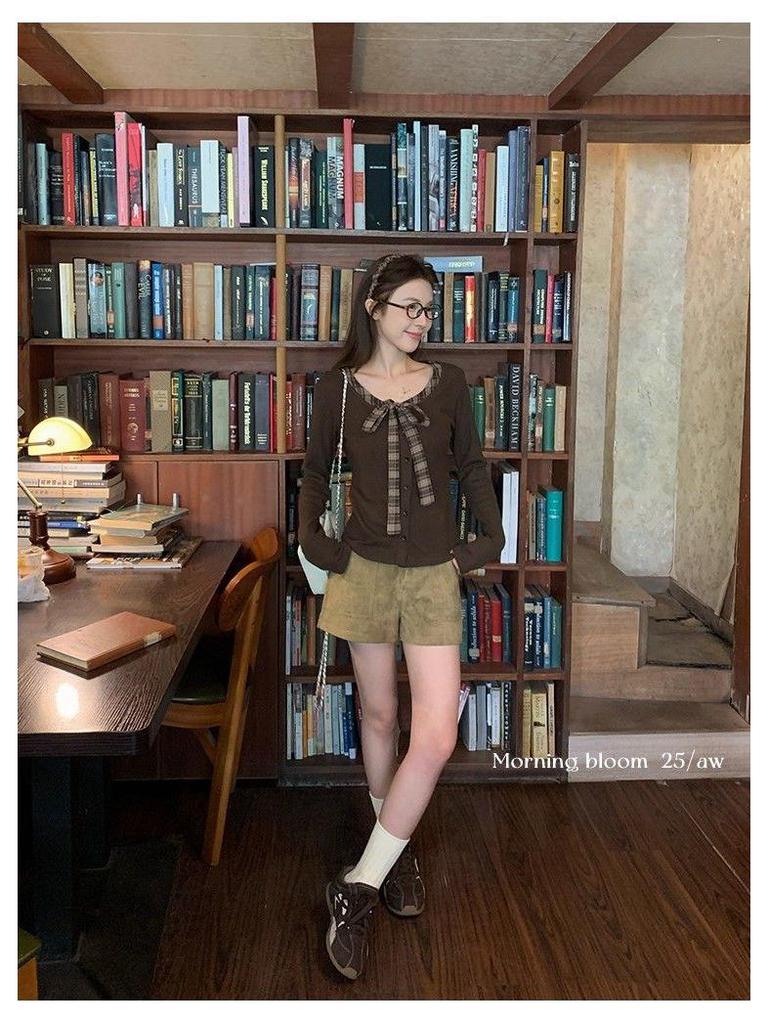 Women's Autumn Slim Fit Retro Lace-up Bow Tie Long Sleeve Top