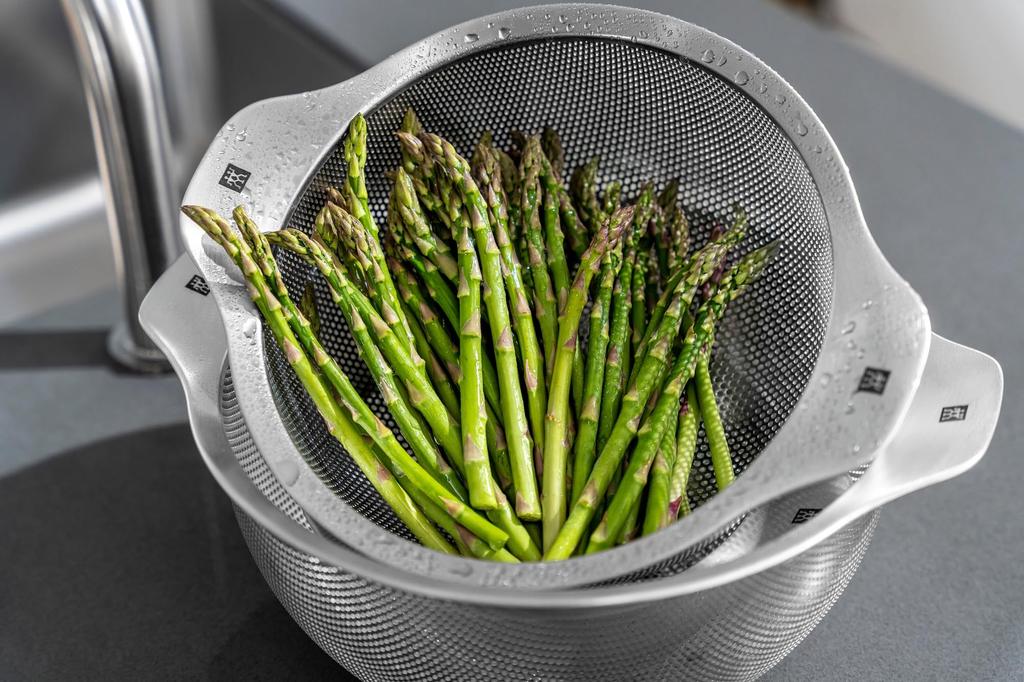 ZWILLING Table Strainer 20cm Stainless Steel Colander with Perforations Japanese - [Official Retailer] 39643-020