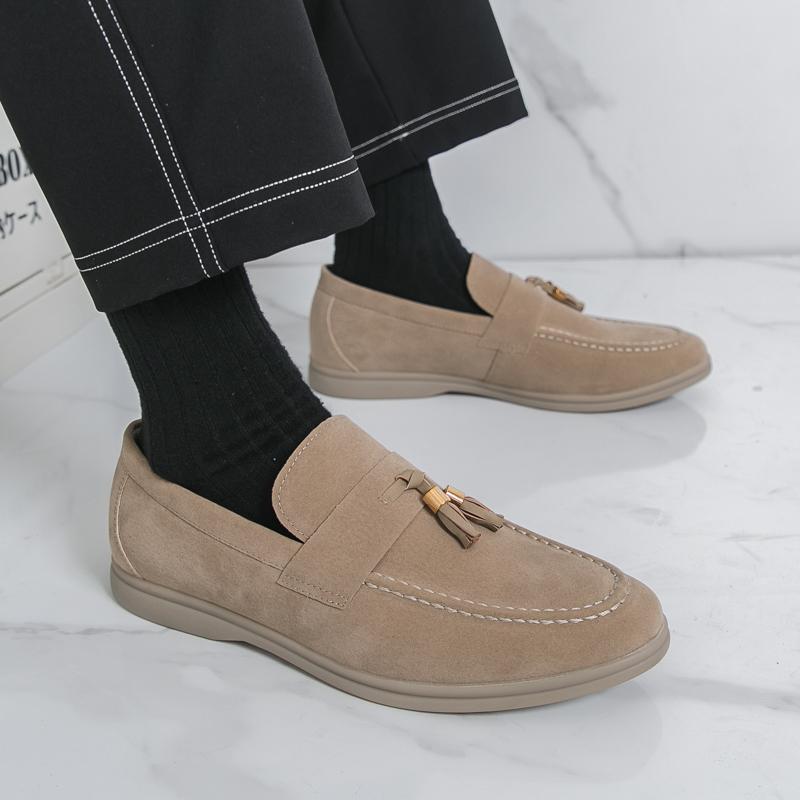 Fashion Fashionable New Men's Suede Comfortable Soft Sole Banquet Loafers Spring Brand Breathable Pointed Tassel Casual Bean Shoes