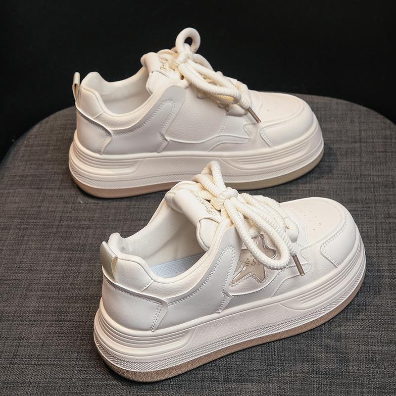 Girls shoes 2025 new little girl versatile casual board shoes children's non-slip soft sole spring and autumn Korean version of sports shoes