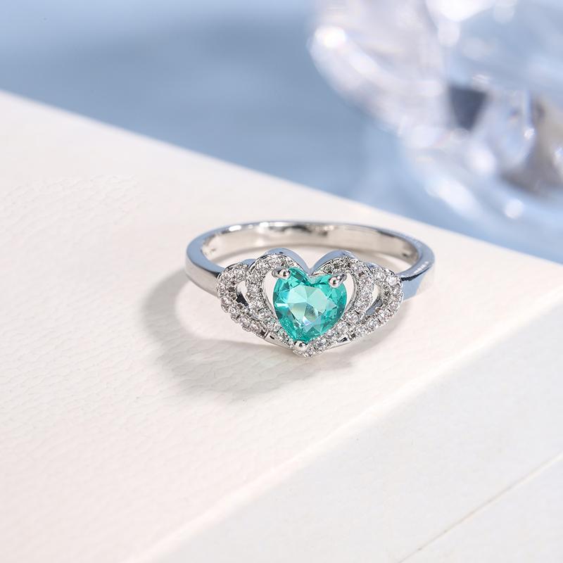 New Fashion Green Zircon Heart-shaped Ring for Women Luxury Shiny Crystal Zircon Ring Engagement Ring Jewelry
