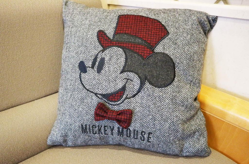 Marushin Disney Mickey Mouse Big Hat Cushion, Disney Mickey Mouse Character Cushion, Plush Toy, Interior Decor, 2215021900