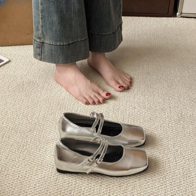 

Inner height increase~ Versatile cross-buckle with light mouth flat-soled single shoes women s retro French silver ballet shoes Mary Jane shoes 35