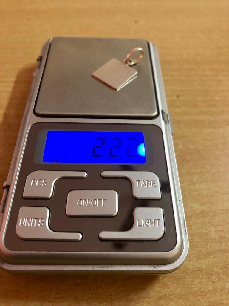 Ciondolo quadrato in argento puro 999 fatto a mano, 15 mm, per Pooja nel tempio, Rimedio astrologico per Rahu, Rimedio del Lal Kitab