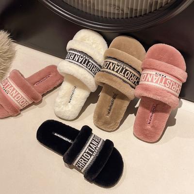Dames Pluizige Pantoffels Mode Buitenkleding De Nieuwe Herfst/Winter 2024 Platte Zool Geborduurd Monogram Slippers