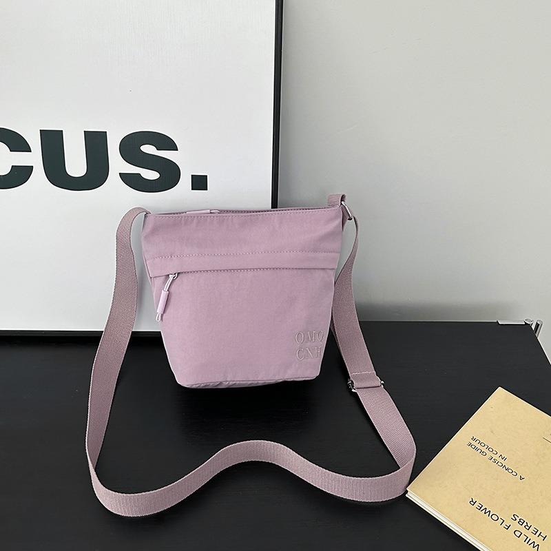 Nylontuchbeutel Damen neuer trendiger Mode tragbare kleine Bucket Bag vielseitige Schulter Umhängetasche