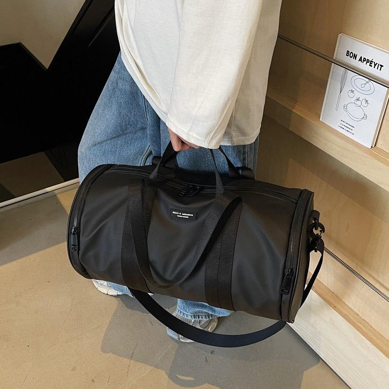 New Ins Lightweight Sports Fitness Yoga Bag Daily Commuting Large Capacity Travel Shoulder Bag