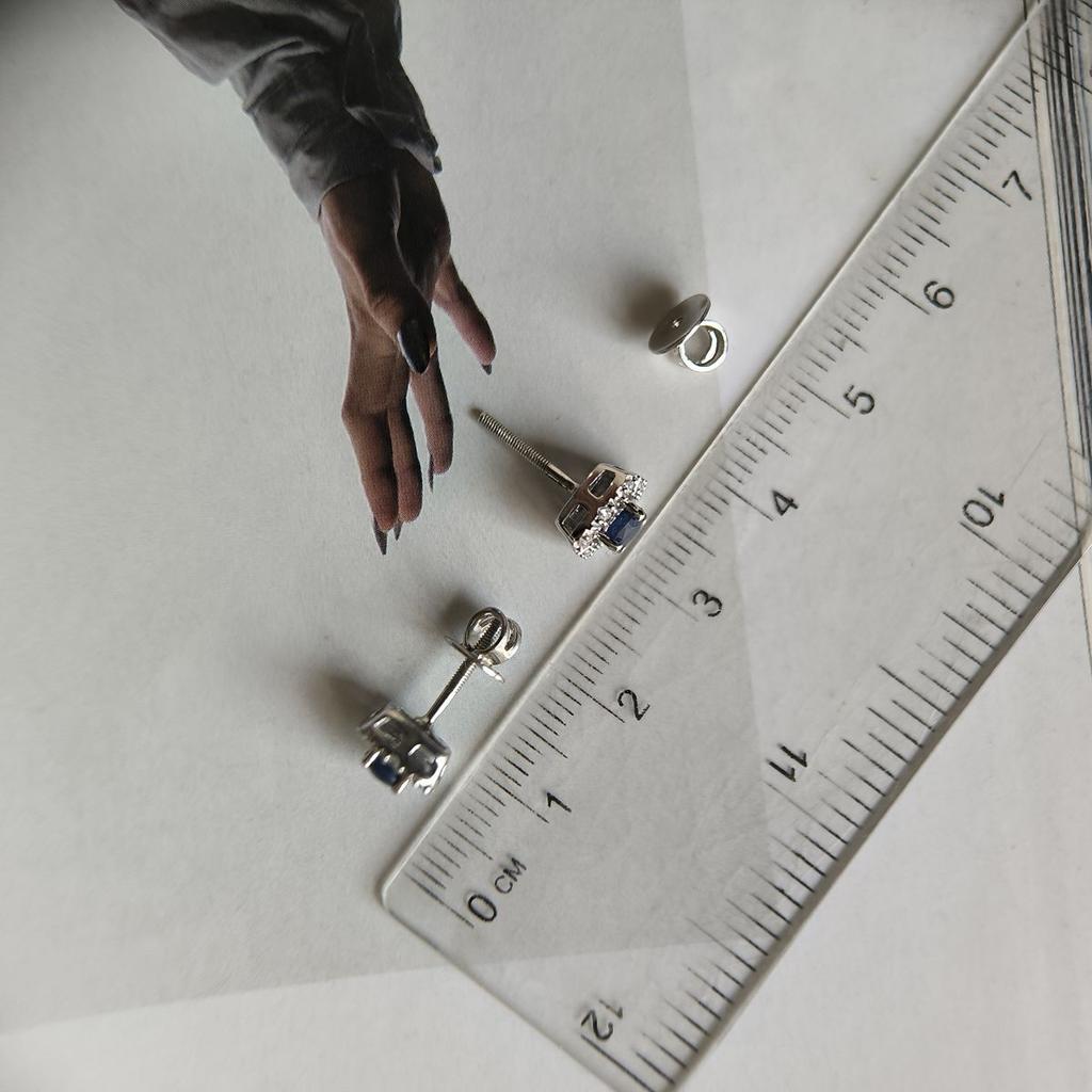 Серебряные серьги с натуральным сапфиром 0.985ct, фианитами (2181040)