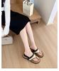 Modisch gestaltete lässige Flip-Flops für Damen 2025 Sommer Neue Mode Bequeme Keilabsatz-Slipper Outdoor Strandsandalen